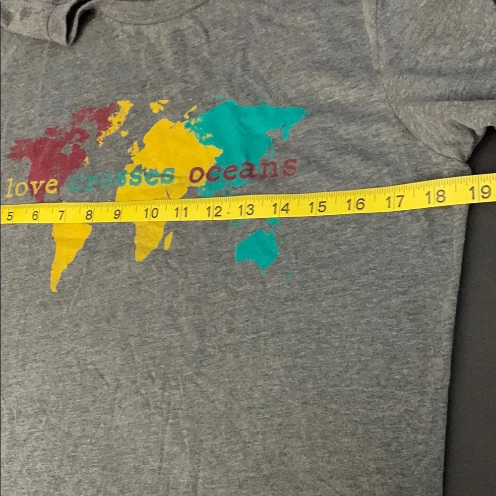 3/$20✨ Love Crosses Ocean World Map Bella Canvas Dark Gray Tee - Picture 4 of 5